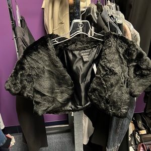 💜Cool Attitudes Black Fuzzy Shrug Jacket M